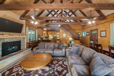 Image de Cabin in Blue Lake Springs & Steps Away From Fly-In Lake