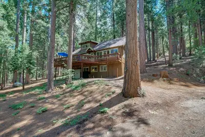 Image de Dacha Galina - Lakemont Pines Cottage, Walking Distance To Lake With Free Access