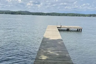 Image de Weiss Lake Rustic Cabin on the water, new flooring!