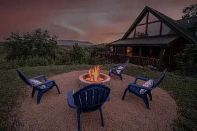 Image de Poppy’s Place Cabin · Douglas Lake, Amazing Smoky Mountain Views 3 Br Dandridge Tn