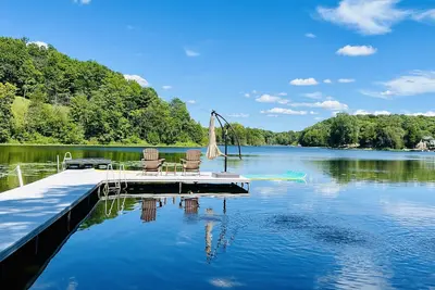 Image de Le luxe au bord du lac. À quelques pas de Road America + bain à remous