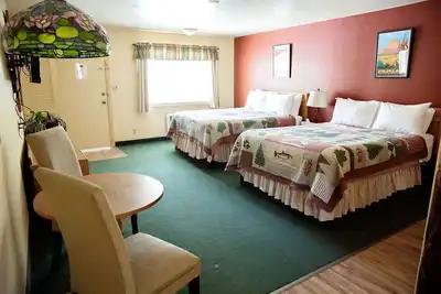 Image de 0152) Candy Suite 125