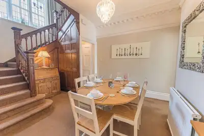 Image de Character Period Property-garden & parking 10 minutes walk to Kendal Town Centre
