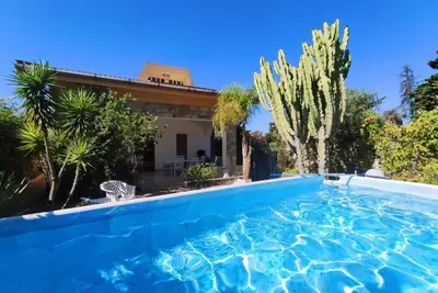 Image de Sanleone with pool