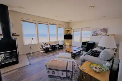 Image de Singing Sands #109- Oceanfront cabin in peaceful Tierra Del Mar.