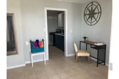 Image de St. Charles Bay Waterfront Cottage@boat ramp