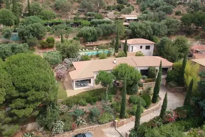 Image de Villa spacieuse avec vue mer et piscine chauffée