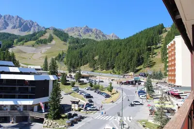 Image de À 100m des pistes de ski, 5ème étage, télévision, casier à ski, 30m², Vars