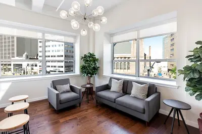 Image de Kislak 407 Stunning 2br with Den Corner Apt Retreat Above the City