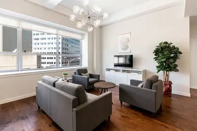 Kislak 306 Luxurious 1br in Heart of Downtown