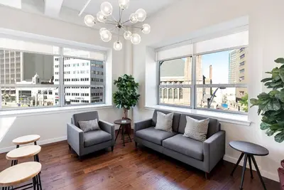 Image de Kislak 507 Stunning 2br with Den Corner Apt Retreat Above the City