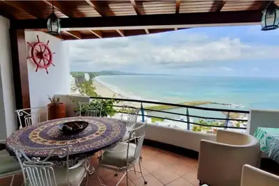 Image de Luxurious Beach Apartment + Amazing View!