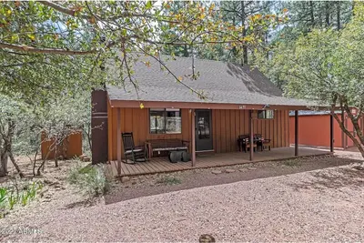 Image de Shady Pines Cabin