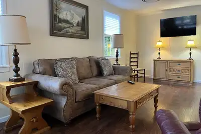 Image de Cozy pet friendly (dogs) 2 Bedroom House in Berlin's Norwegian Village