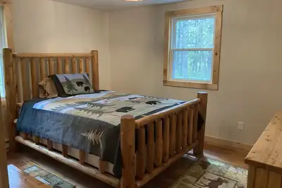 Image de Secluded Cabin with lake nearby