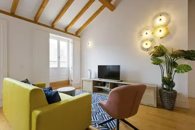 Image de Boutique Rentals- The Alma Apt w/balcony