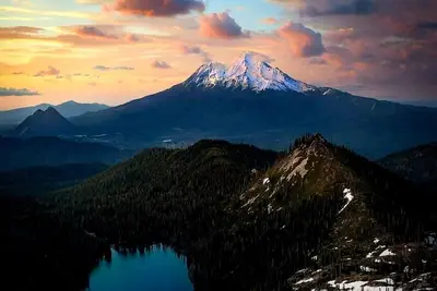 Image de Tranquil Updated Mill House with backup power and hi speed Wifi!