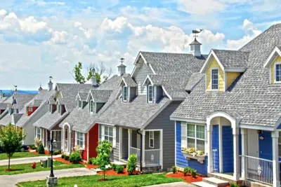 Image de Branson, Mo 4br/ 3ba Spacious Cottage at Stormy Point Village Resort.