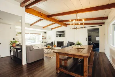 Image de Family Retreat with Pool and Hot Tub
