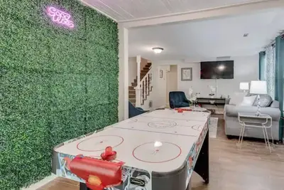 Image de Luxurious And Spacious Gem In The Heart Of Atl