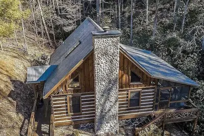 Image de Secluded Small river branch, minutes to blue Ridge