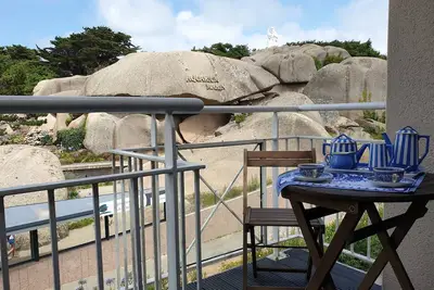 Image de Appartement à 50m de la plage du Coz-Pors à Tregastel