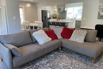 Image de Home for Vacations near California Disneyland.