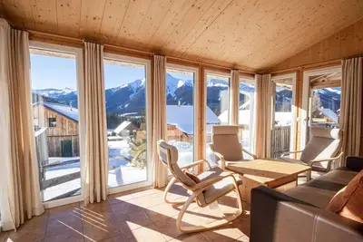 Appartement dans une maison de vacances avec Wifi, Tv, terrasse, vue panoramique, parking