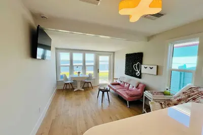 Image de Old world Florida luxury waterfront sunsets!