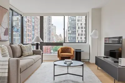 Image de Bright Uws 2br w/ Elevator, Gym, Dm, Playroom & Rooftop, by Blueground