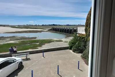Image de Face au Havre et à deux pas du centre de Port-Bail-Sur-Mer