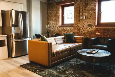 Image de 1 Bedroom Suite Downtown Elkin • Shopping, Entertainment, Restaurants, Vineyards