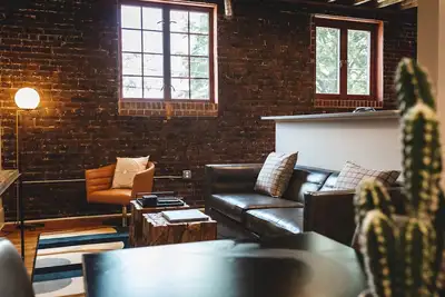 Image de 2 Bedroom Suite Yadkin Valley • Shopping, Entertainment, Restaurants, Vineyards