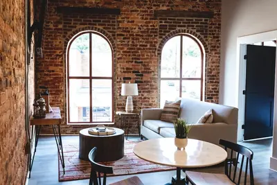 Image de 1 Bedroom Suite Yadkin Valley • Shopping, Entertainment, Restaurants, Vineyards