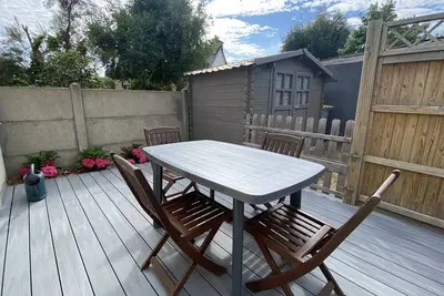 Image de Maison de pêcheur avec terrasse, à 450m de la plage et proche commerces à Trégastel