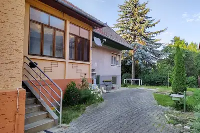 Image de Linistit, zona frumoasa cu vedere la munti.