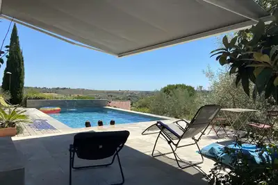 Image de Villa Calme Avec Piscine