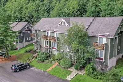 Image de Villages of Wisp 12 Winding Way | Lake Access + Hot Tub!