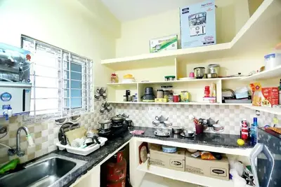 Image de Sn201-Fully Furnished 1bhk Ac, Tv, 300mbps@Suchitra