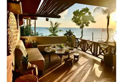 Image de Rare 2-Bedroom villa on the beach