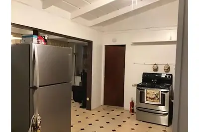 Image de 3 Br/ 2 full baths unit with south shore view.