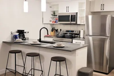 Image de Lovely 2 Bedroom Guest Suite in Southwest Edmonton