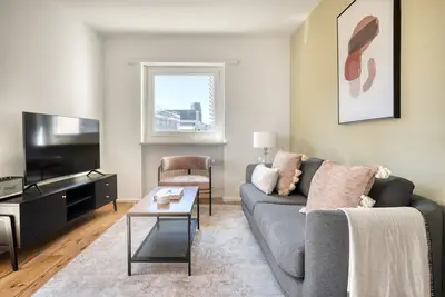 Image de Bright Matthäus 3 Room w/ Storage, near Kleinbasel, by Blueground