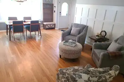 Image de Cheshire House // Family Home, Fenced Yard, Pet Friendly, 2 mi from Mayo Clinic