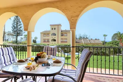Beautiful Torreoceano 92, pool, beach Access