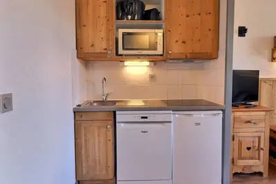 Appartement La Tania 2 Pièces, 4 Pers, Ski aux Pieds, Balcon, Résidence Grand Bois