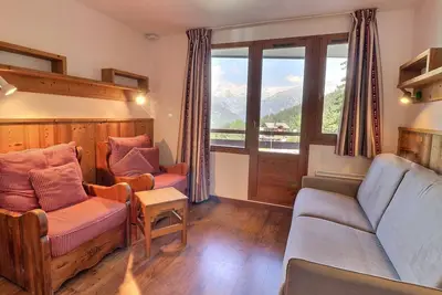 Appartement skis aux pieds à La Tania - 2 pièces, 31m², 4 pers, balcon, proche commerces