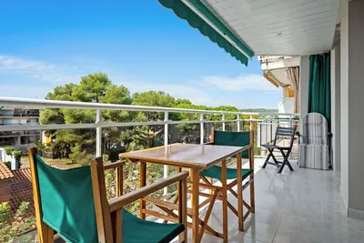 Image de Appartement adapté aux animaux domestiques à Calafell Beach avec piscine et terrasse partagées.