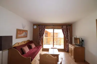 Image de À 200m des pistes de ski, 2ème étage, balcon, parking, télévision, casier à ski, 60m², Tignes