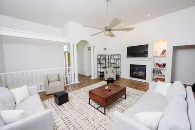 Image de Refurnished House | Ideal for Long Stays!